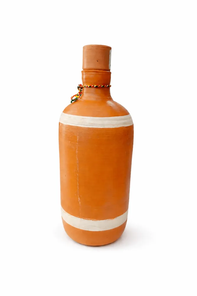MATTI W/BOTTLE